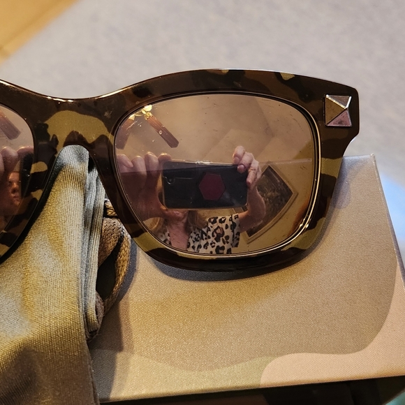 Valentino resin camo wayfarer silver mirrored sunglasses 👓 - Picture 11 of 14